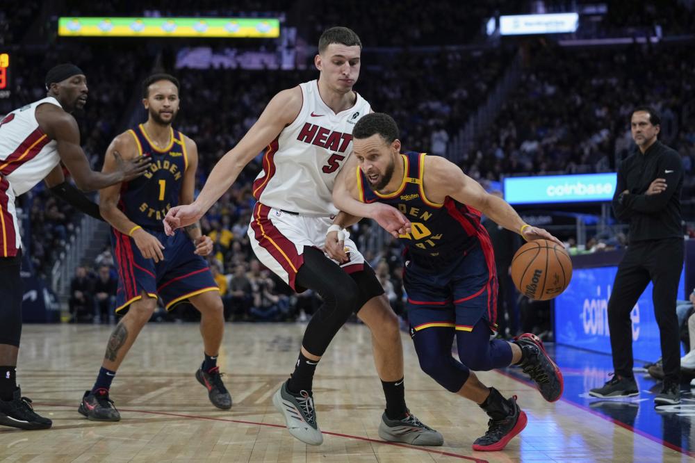 恩比德跟奥拉朱旺比，现在看期望有点高了