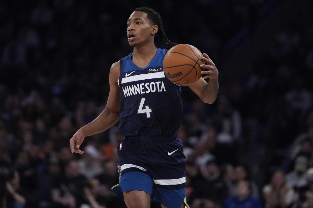 年轻前锋在 年轻前锋在